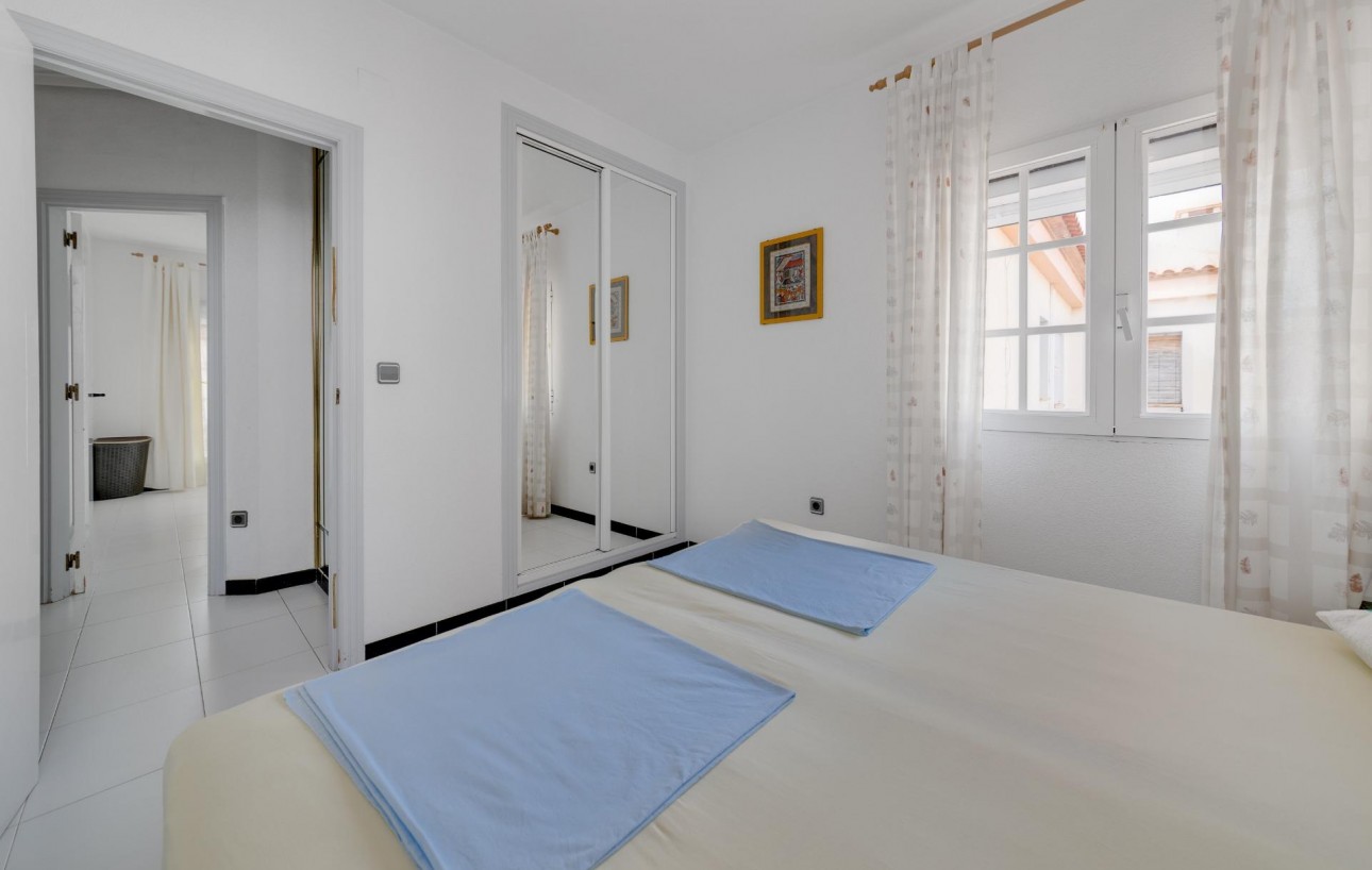 Resale - Bungalow - Torrevieja - Los altos