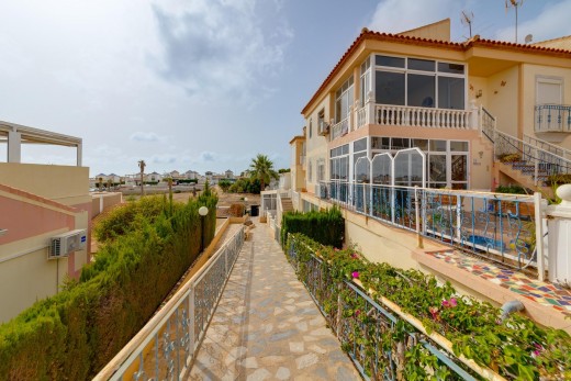 Resale - Bungalow - Torrevieja - Los altos