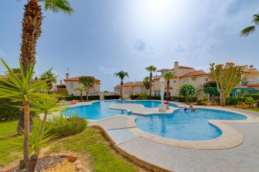 Resale - Bungalow - Torrevieja - Los altos