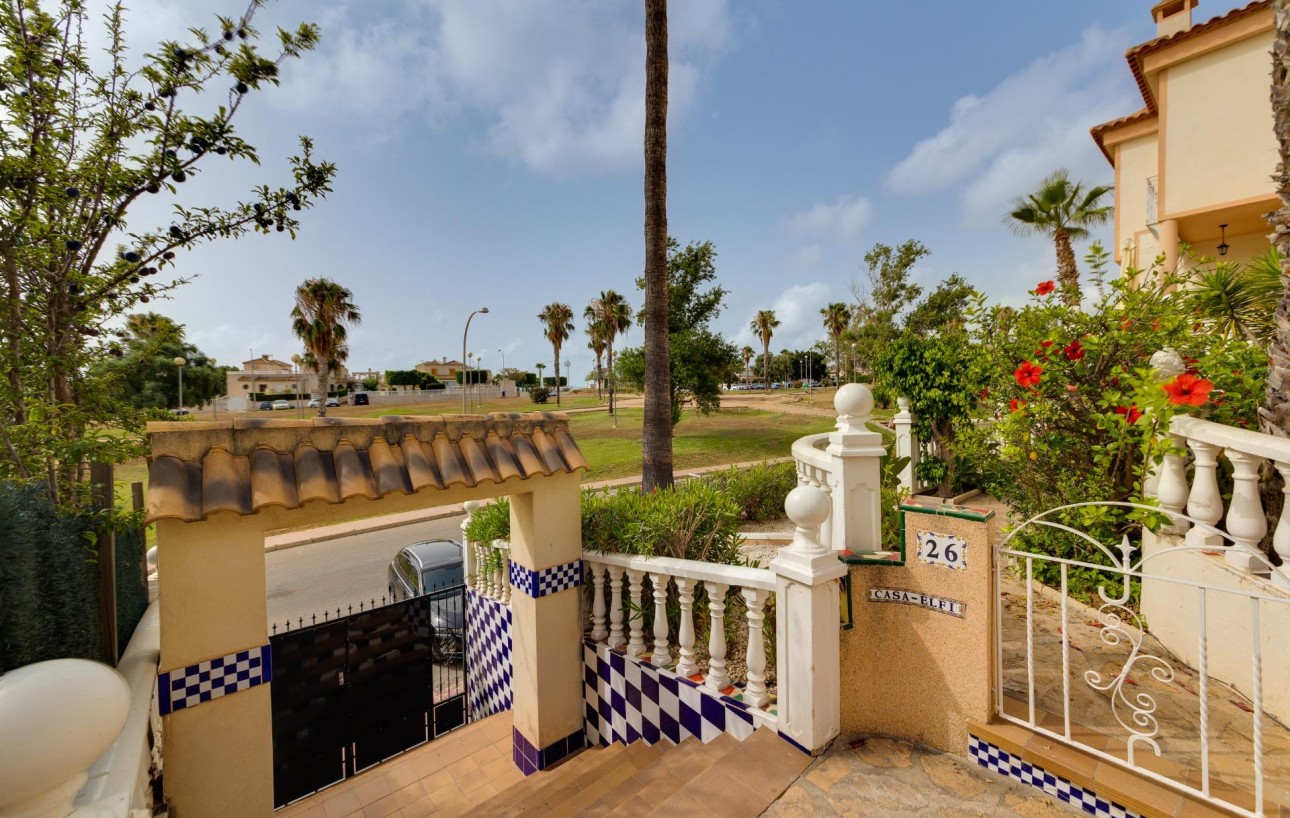 Resale - Bungalow - Torrevieja - Los altos