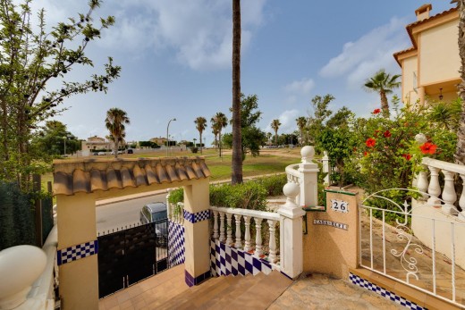 Resale - Bungalow - Torrevieja - Los altos