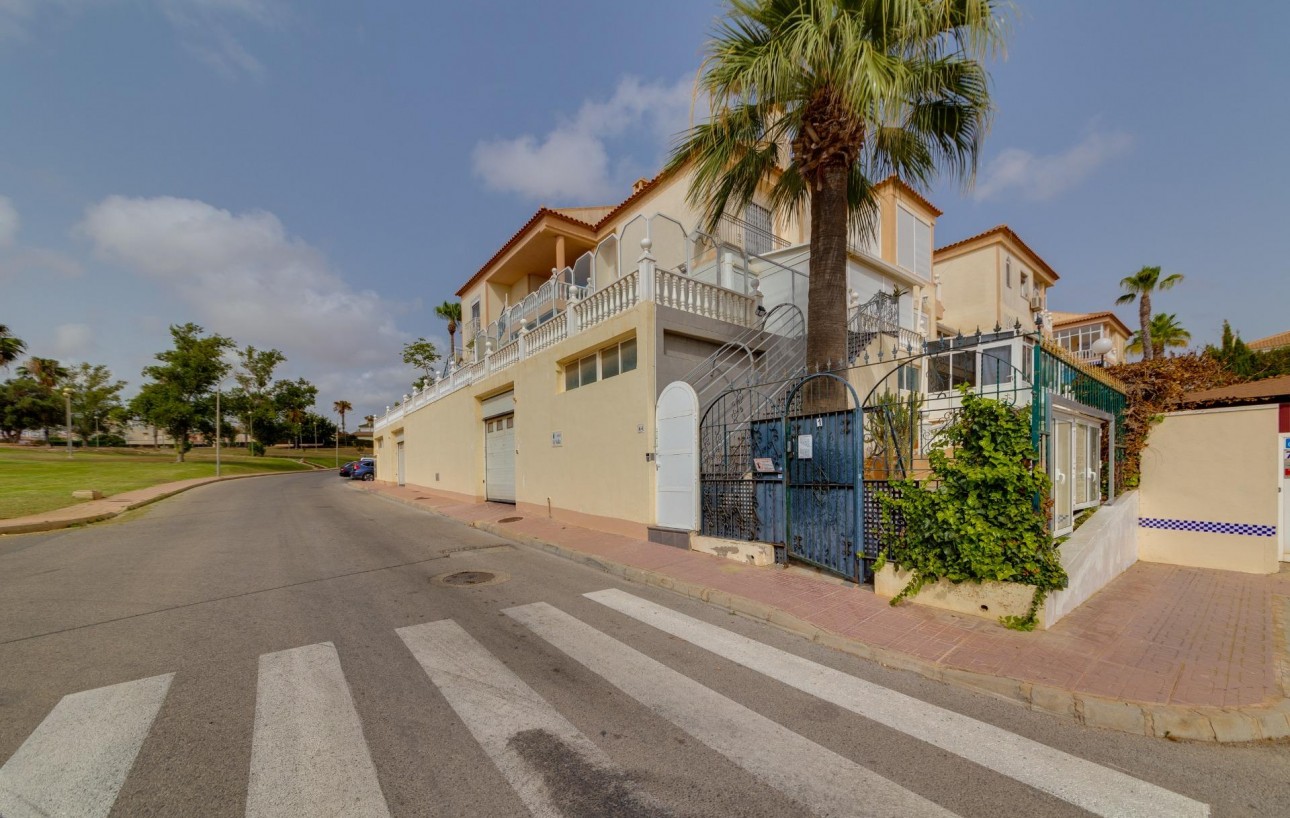 Resale - Bungalow - Torrevieja - Los altos