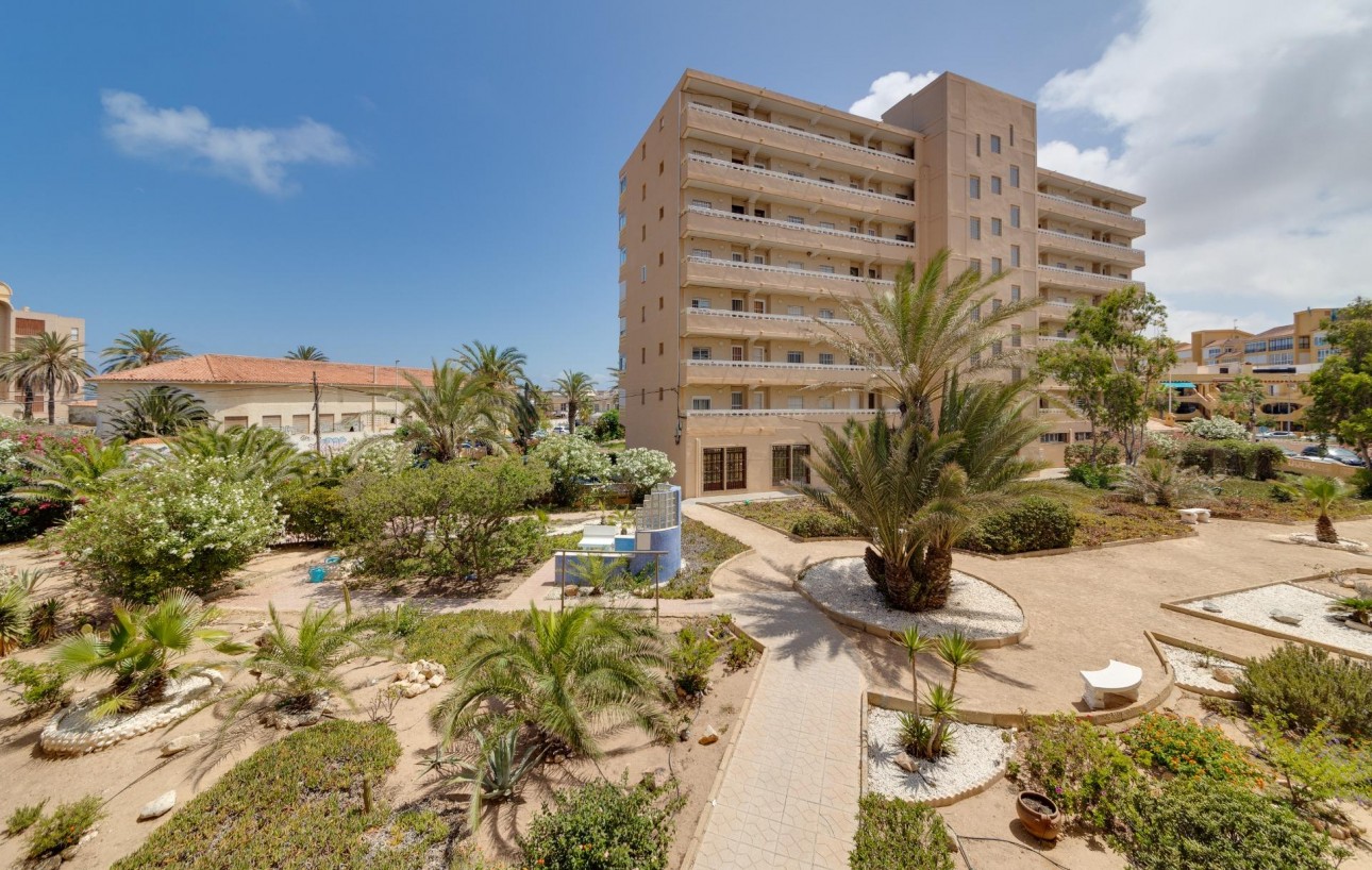 Sale - Apartment - Torrevieja - La Mata