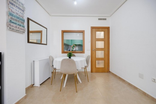 Resale - Wohnung - Torrevieja - Centro