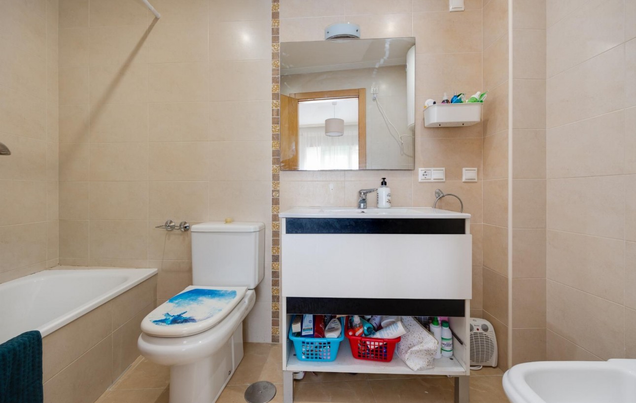 Venta - Apartamento - Torrevieja - Centro