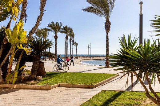 Resale - Lägenhet - Torrevieja - Playa del cura