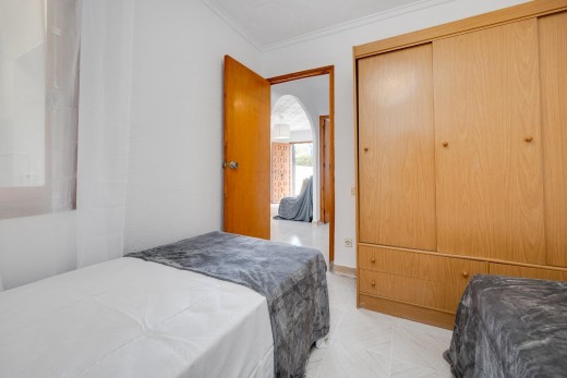 Sale - Chalet - Torrevieja - Torretas