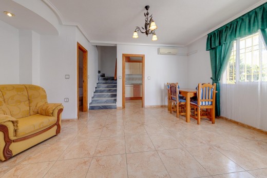 Resale - Chalet - Torrevieja - El limonar