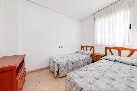 Resale - Chalet - Torrevieja - El limonar