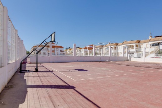 Resale - Chalet - Torrevieja - El limonar