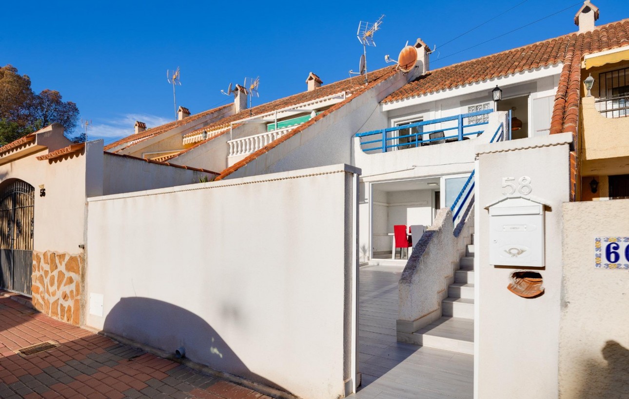 Sale - Townhouse - Torrevieja - Los balcones