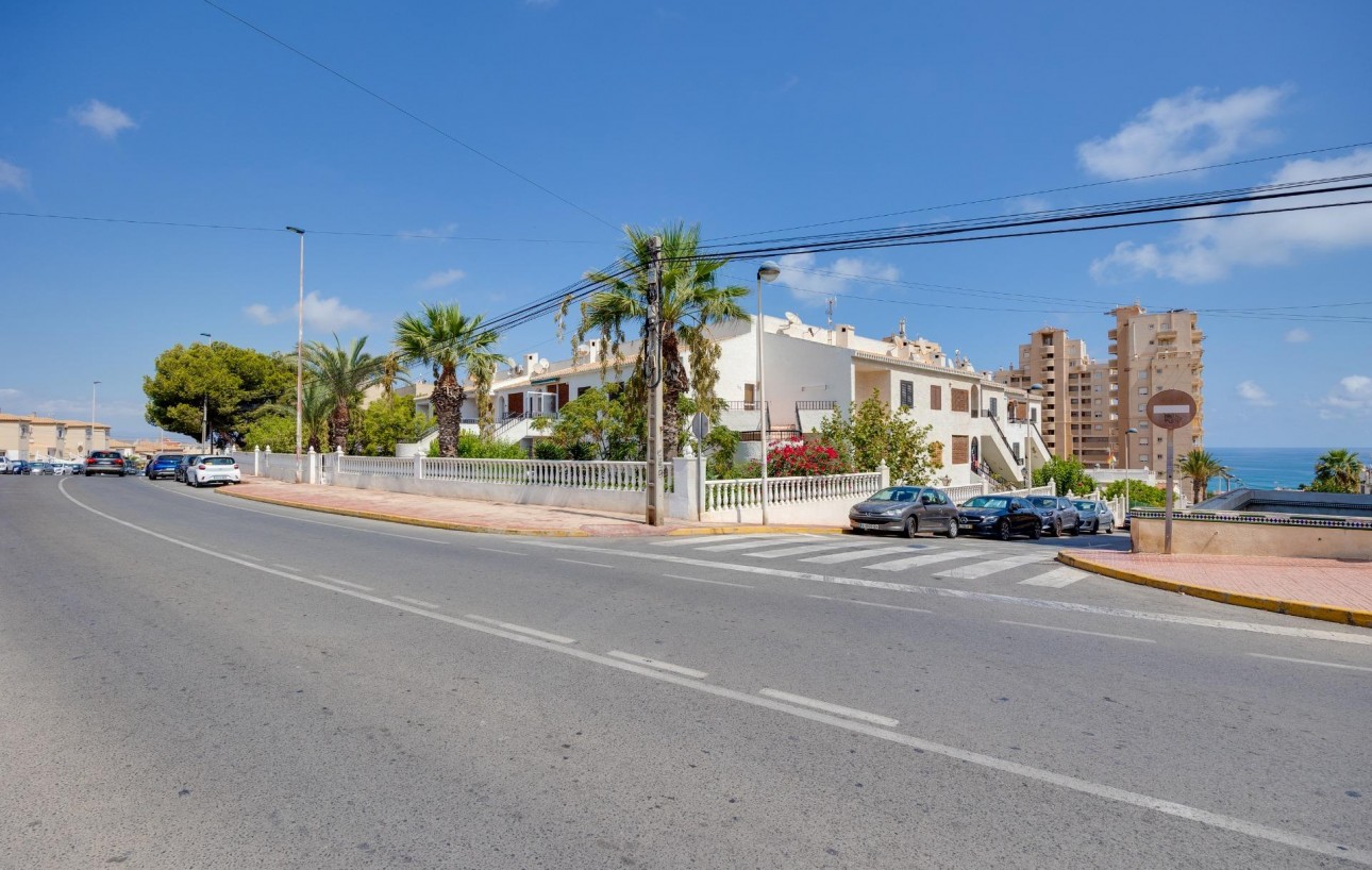 Resale - Lägenhet - Torrevieja - La Mata