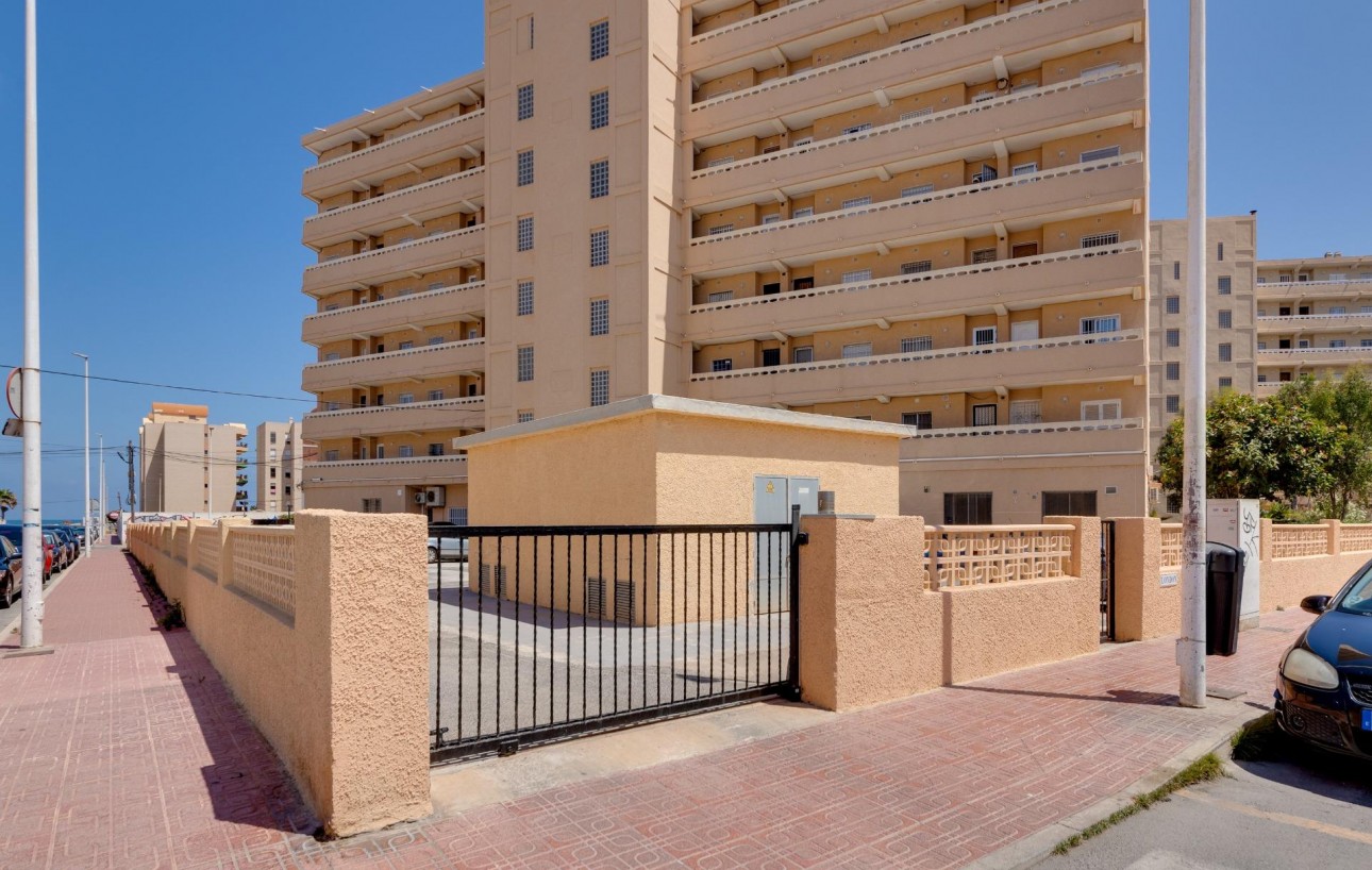 Resale - Lägenhet - Torrevieja - La Mata