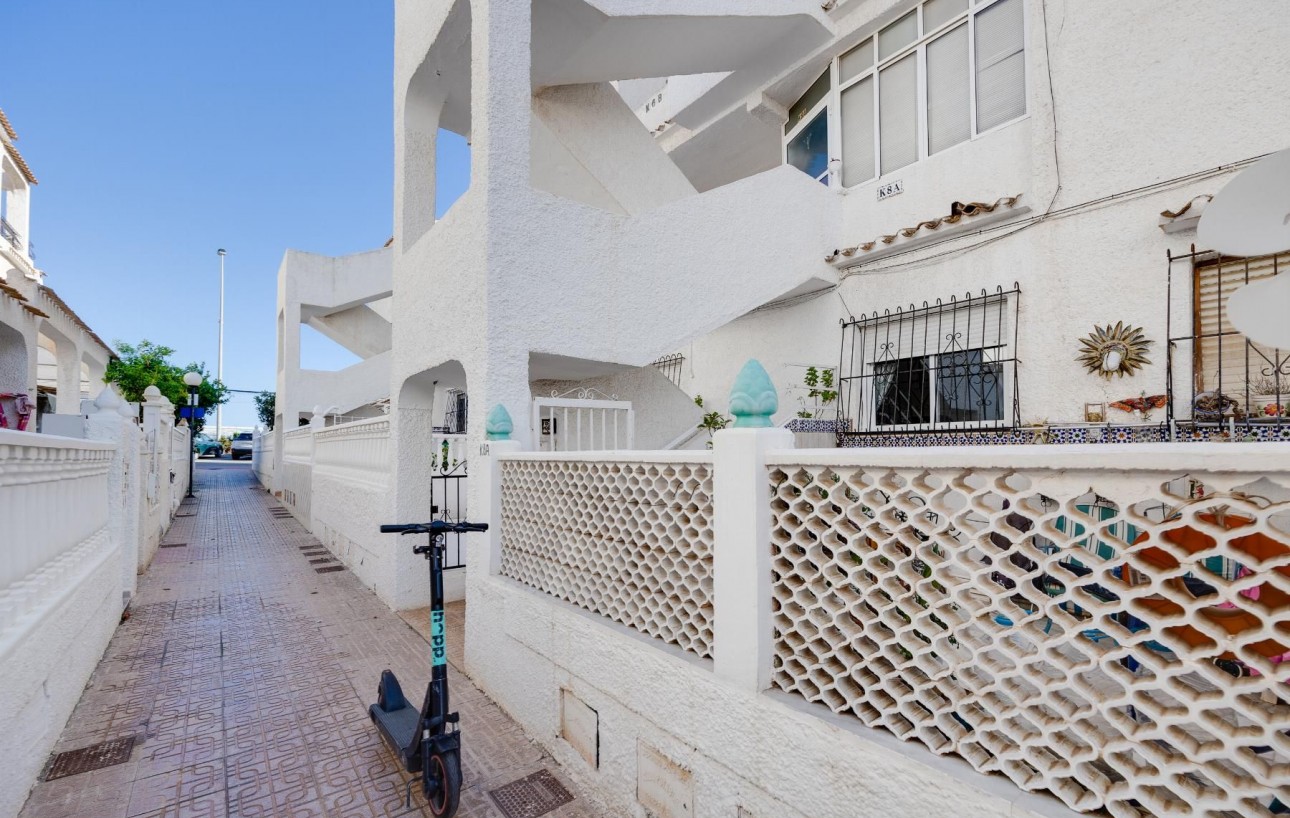 Sale - Bungalow - Torrevieja - La veleta