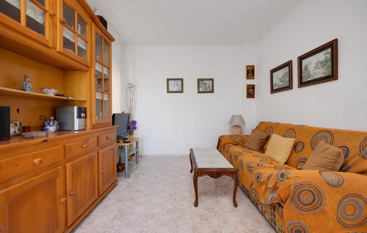 Resale - Bungalow - Torrevieja - Los altos