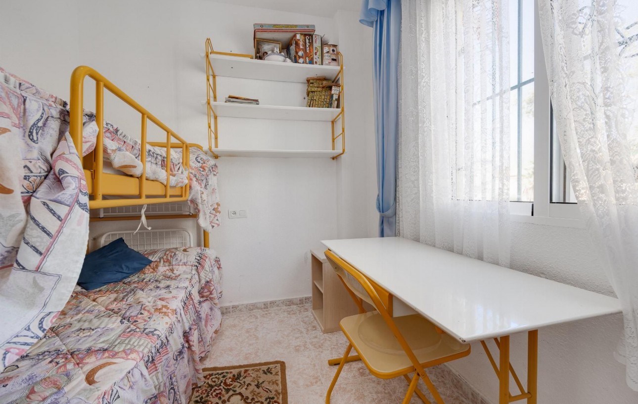 Sale - Bungalow - Torrevieja - Los altos