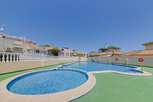 Resale - Bungalow - Torrevieja - Los altos