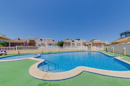 Resale - Bungalow - Torrevieja - Los altos