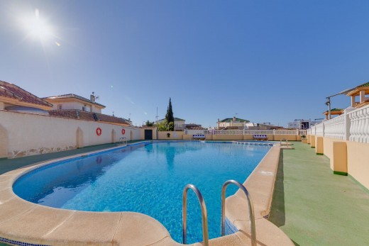 Resale - Bungalow - Torrevieja - Los altos