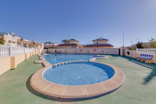 Resale - Bungalow - Torrevieja - Los altos