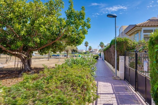 Resale - Bungalow - Torrevieja - Los altos