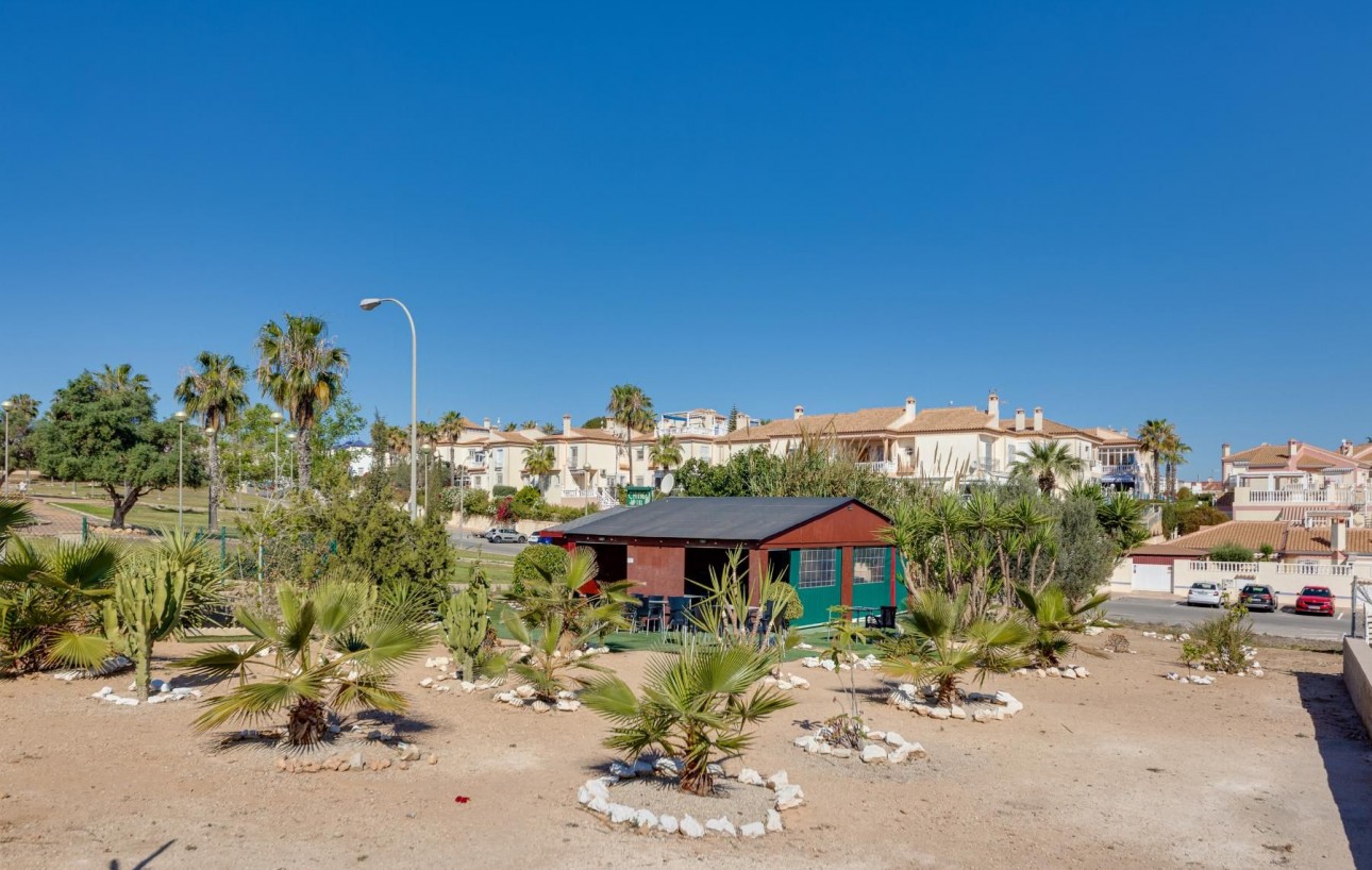 Resale - Bungalow - Torrevieja - Los altos