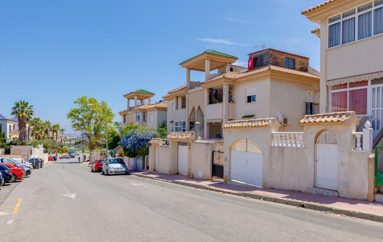 Resale - Bungalow - Torrevieja - Los altos