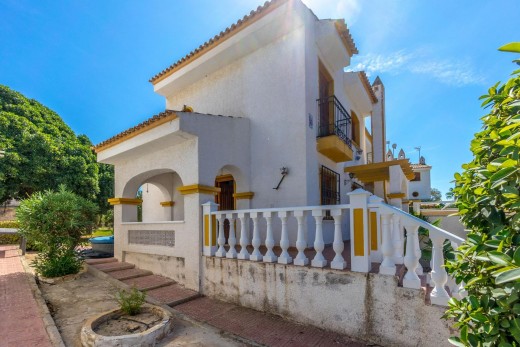 Venta - Villa - Torrevieja - Los altos