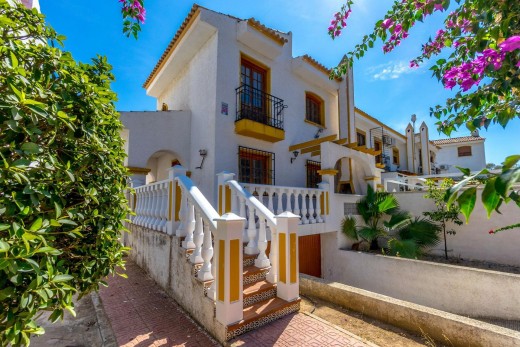 Resale - Villa - Torrevieja - Los altos