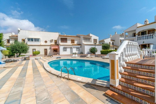 Venta - Villa - Torrevieja - Los altos