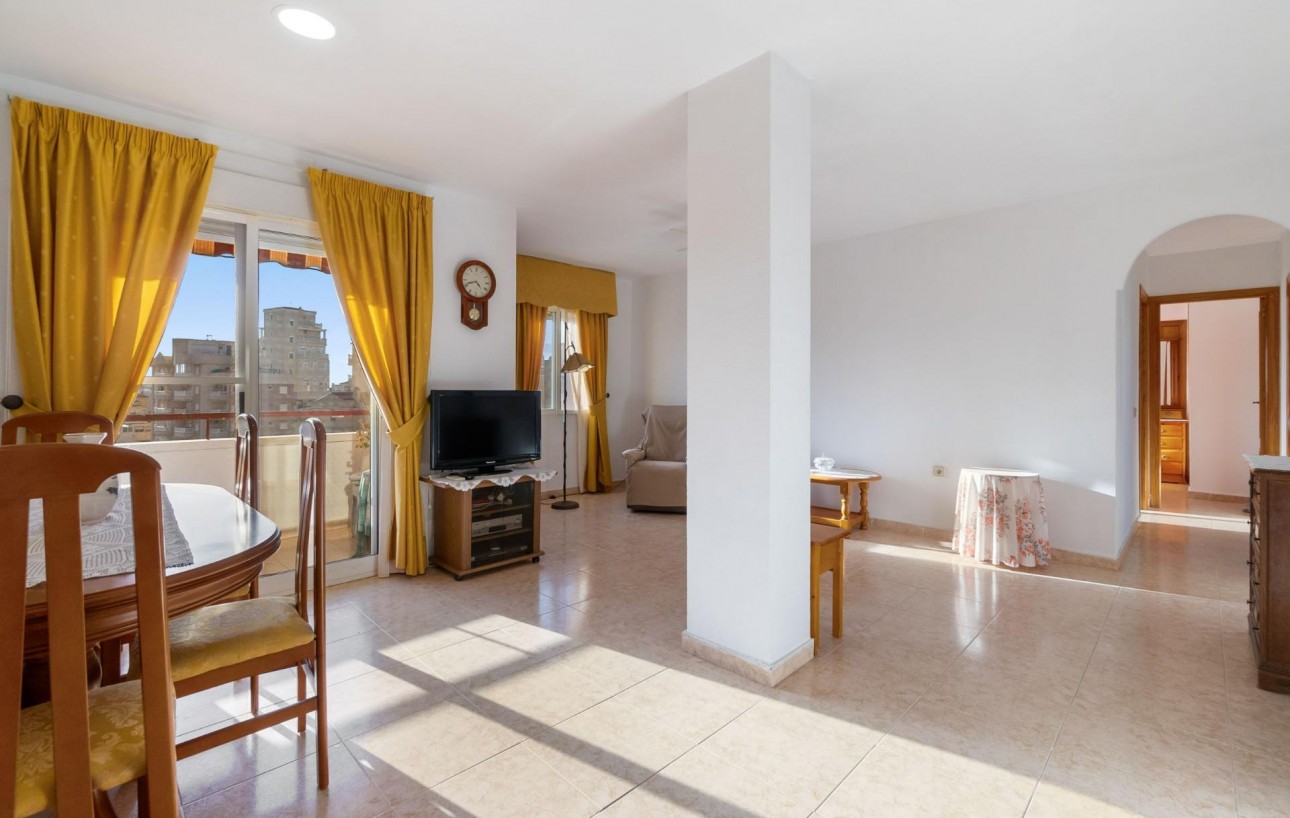 Sale - Apartment - Torrevieja - Calas blanca