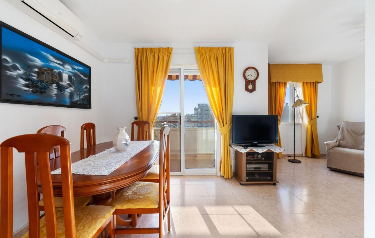 Sale - Apartment - Torrevieja - Calas blanca