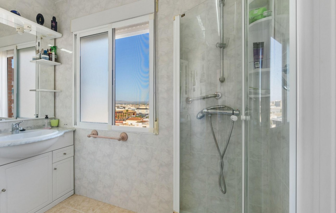 Venta - Apartamento - Torrevieja - Calas blanca