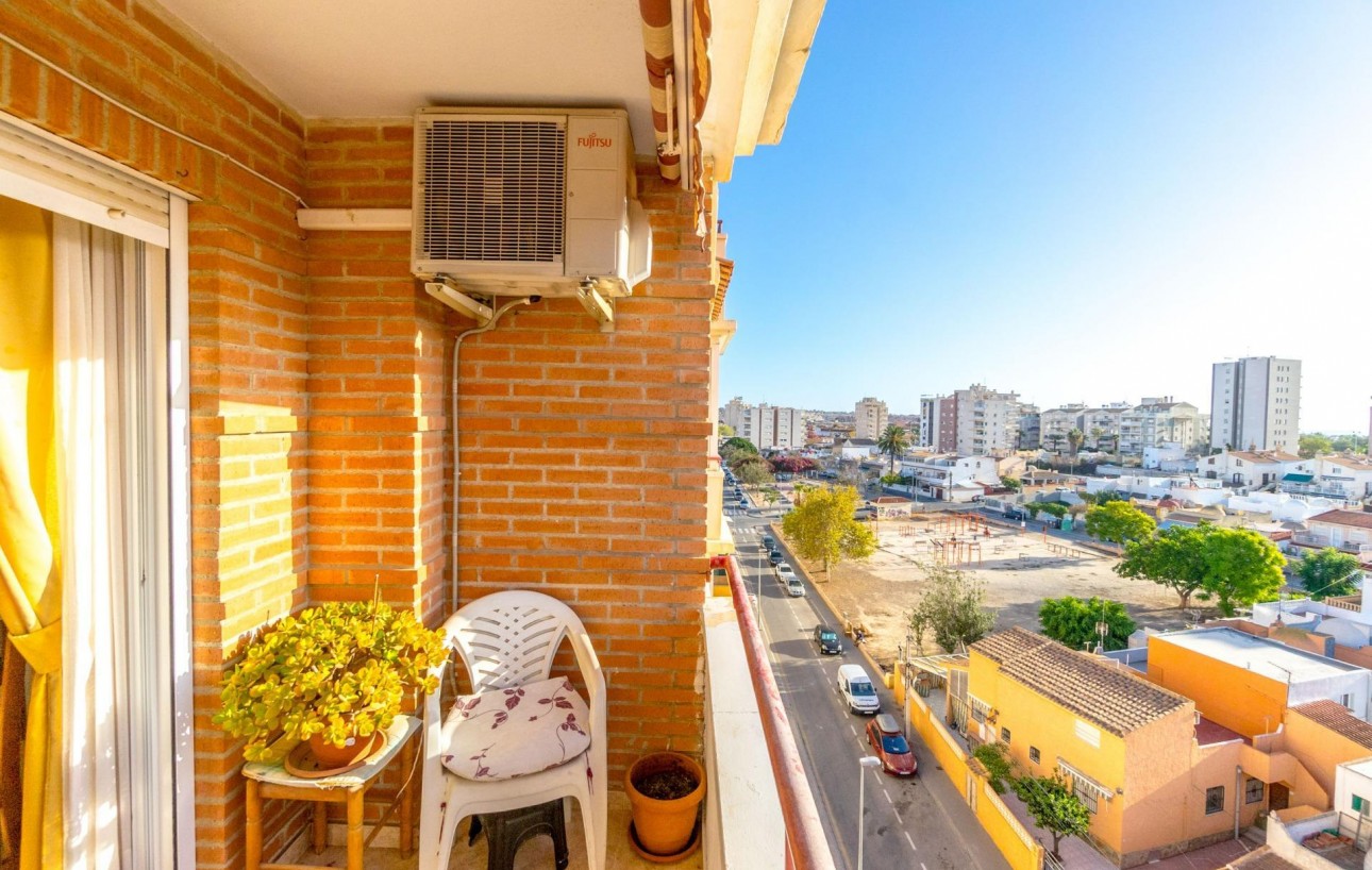 Resale - Wohnung - Torrevieja - Calas blanca