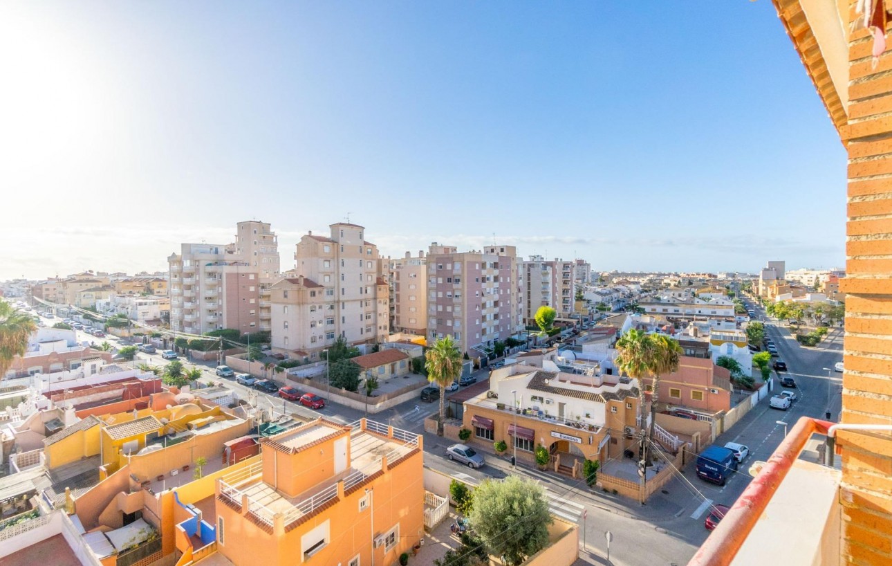 Sale - Apartment - Torrevieja - Calas blanca