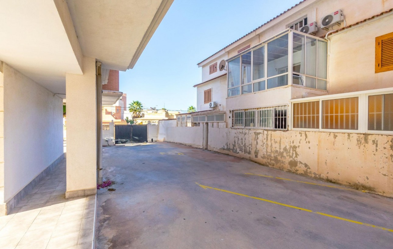 Sale - Apartment - Torrevieja - Calas blanca