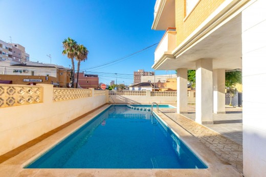 Sale - Apartment - Torrevieja - Calas blanca