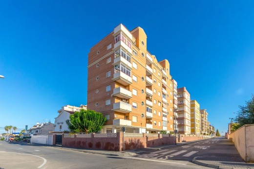 Resale - Lägenhet - Torrevieja - Calas blanca