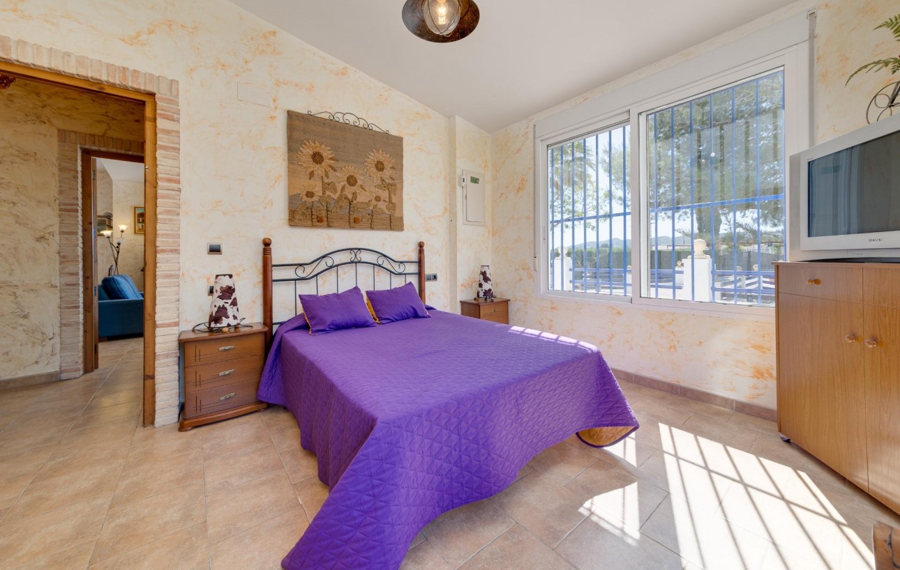 Resale - Chalet - Orihuela - Correntías Bajas