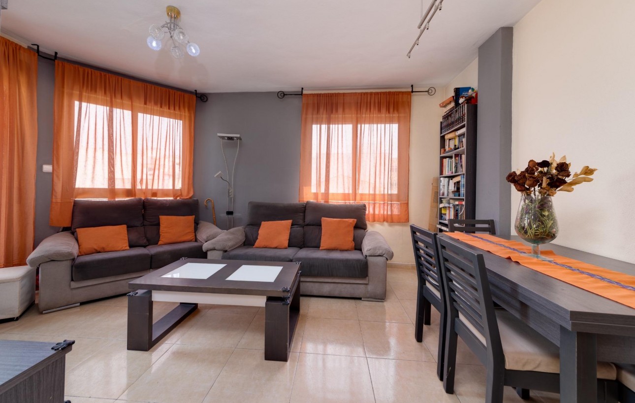 Sale - Apartment - Torrevieja - Centro