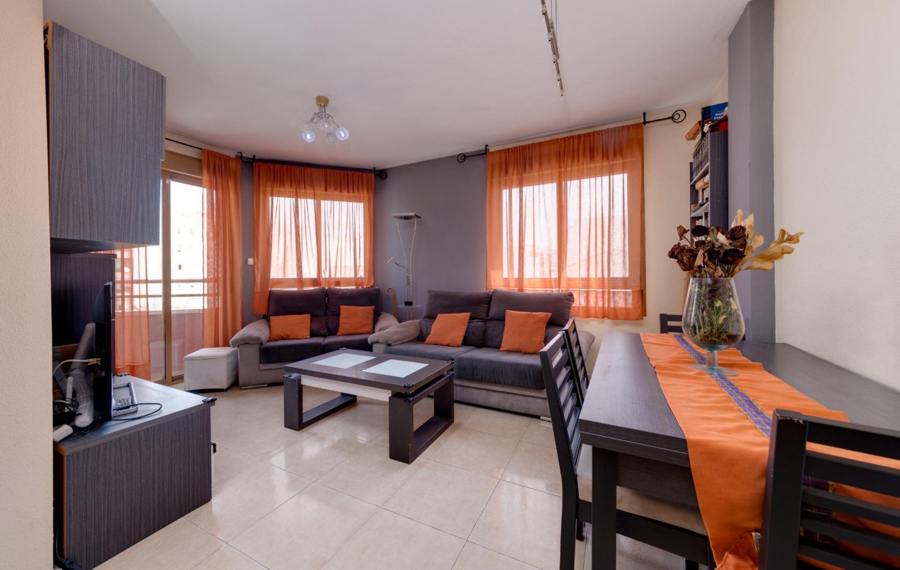 Sale - Apartment - Torrevieja - Centro