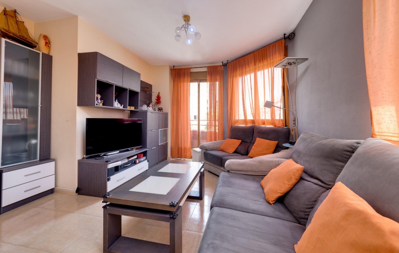 Sale - Apartment - Torrevieja - Centro