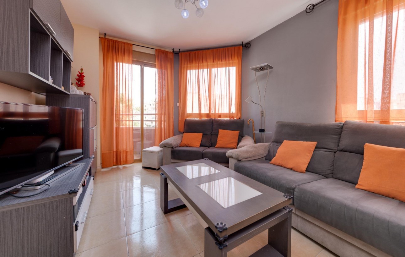 Sale - Apartment - Torrevieja - Centro