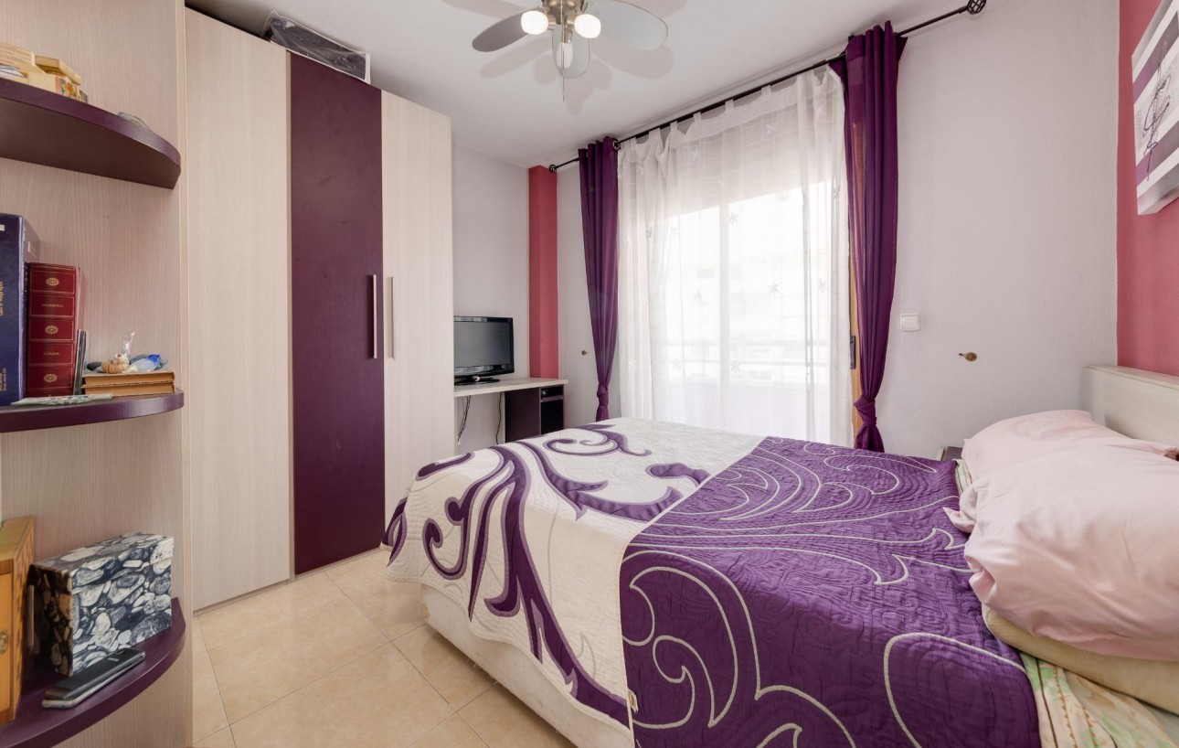 Sale - Apartment - Torrevieja - Centro