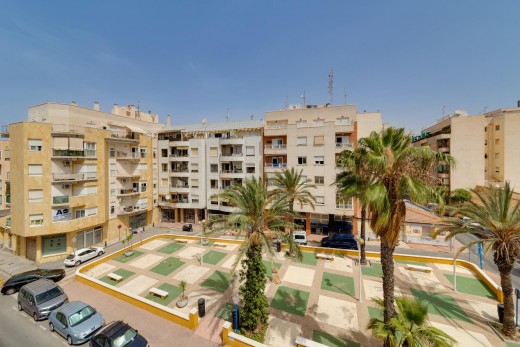 Sale - Apartment - Torrevieja - Centro