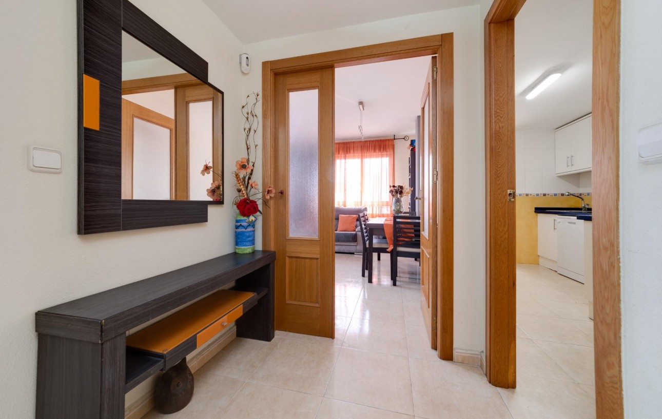 Sale - Apartment - Torrevieja - Centro