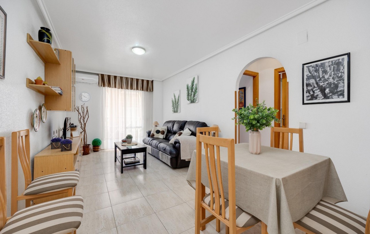 Sale - Apartment - Torrevieja - Habaneras