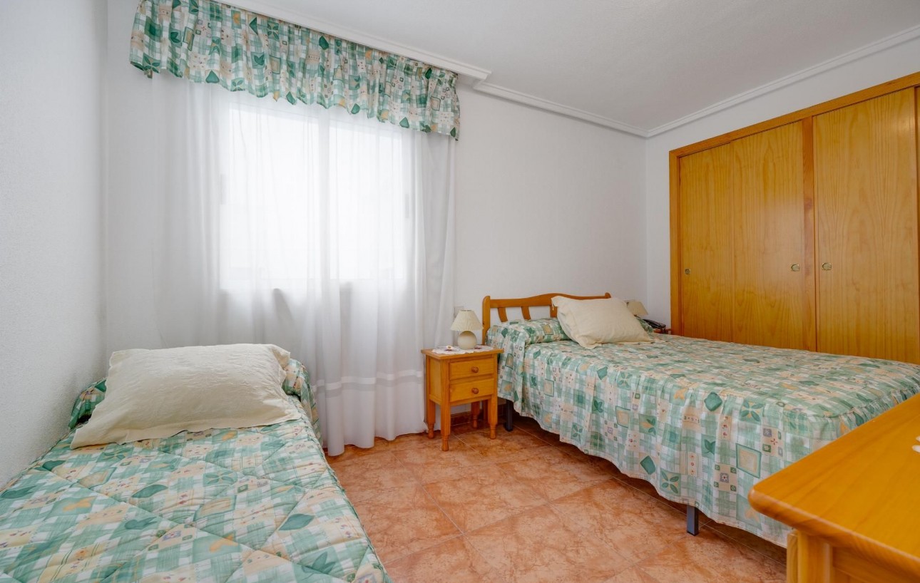 Resale - Wohnung - Torrevieja - Centro