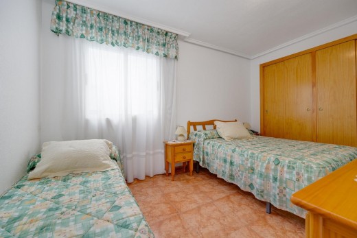 Sale - Apartment - Torrevieja - Centro