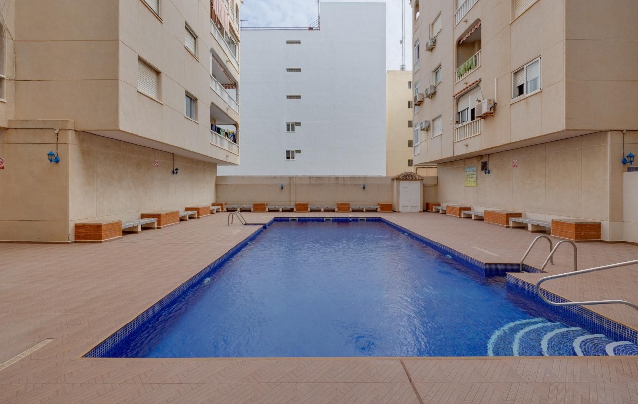 Sale - Apartment - Torrevieja - Acequion